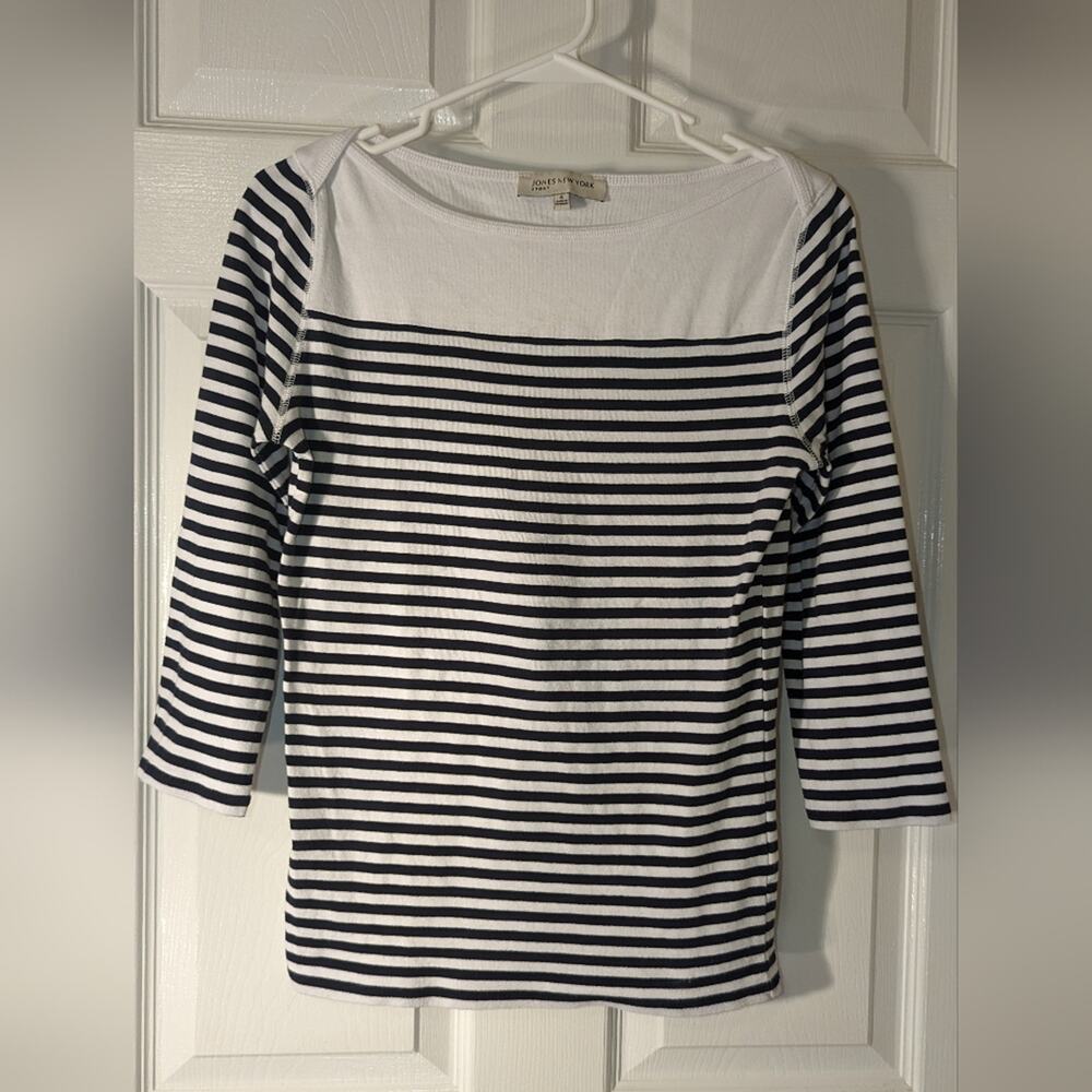 Jones New York Black and White stripped 3/4 in sleeve shirt size small